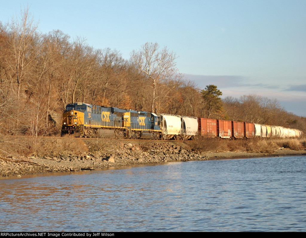 Train Q409 Southbound